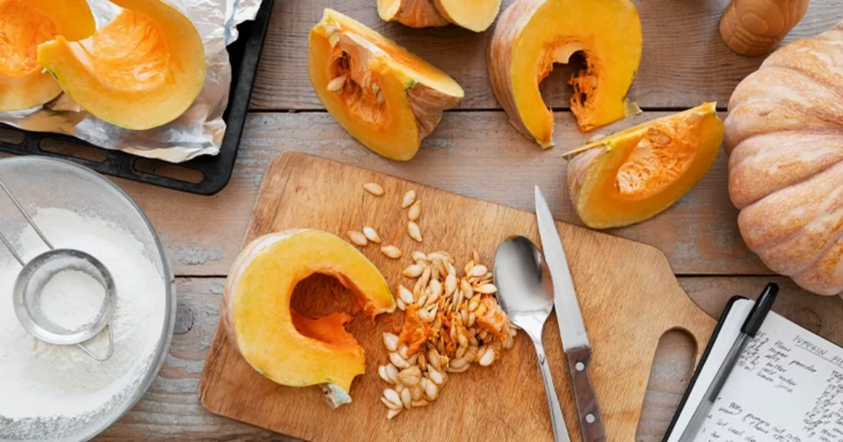 طرز تهیه کیک کدو حلوایی و جو دوسر پرک: صبحانهای گرم و مغذی