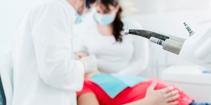 ممنوعیت مراجعه به دندانپزشکی در دوران بارداری