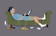 8 جنبه‌ منفی و معایب اینترنت برای جامعه و خانواده