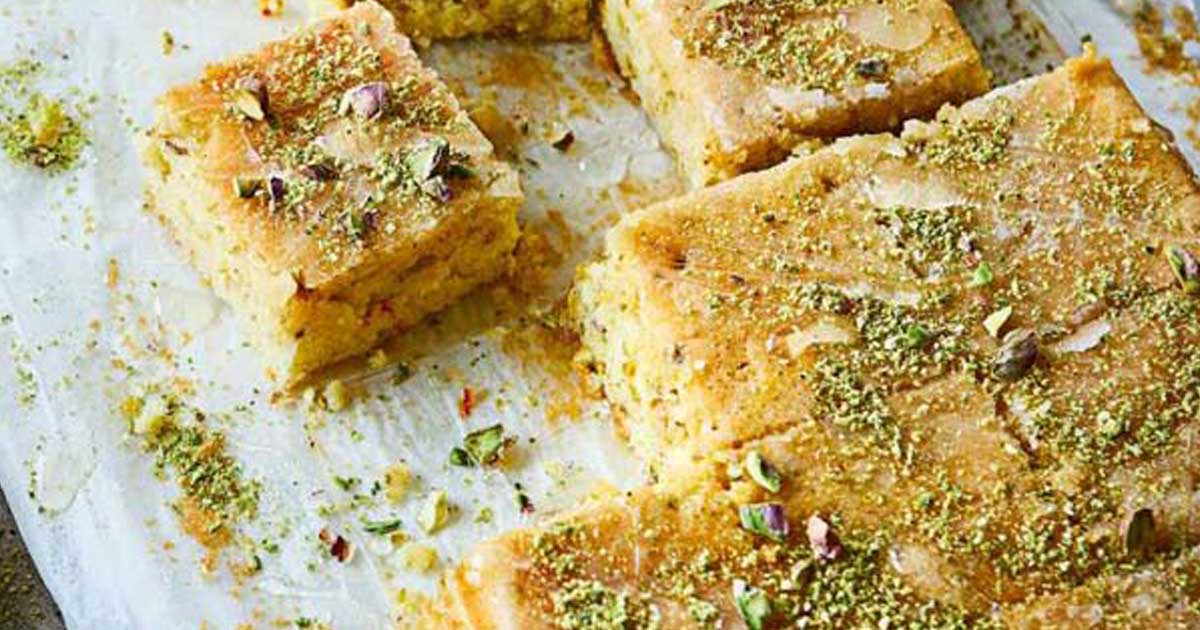 طرز تهیه کیک زعفران ساده و خوشمزه