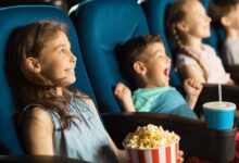 کودکان در سینما همراه والدین
