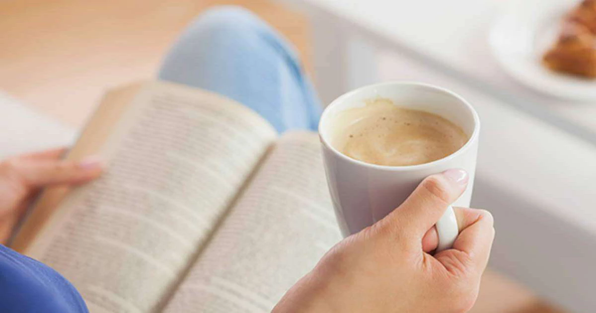 3. با کتاب خواندن برای خود وقت بگذارید