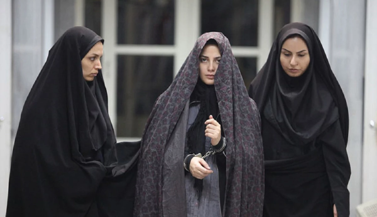 فیلم سینمایی هیس! دخترها فریاد نمی‌زنند