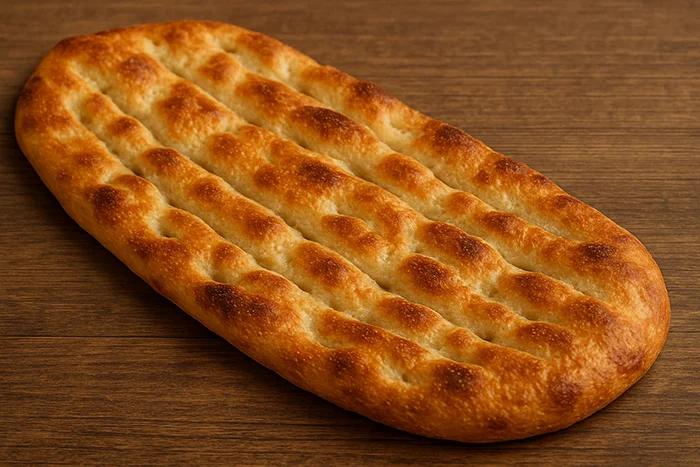 نان سنتی بربری طلایی تازه پخته‌شده