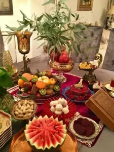 تزئین سنتی و ایرانی سفره شب یلدا 1404